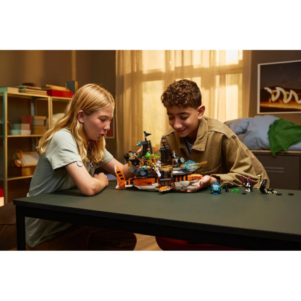 LEGO DREAMZZZ TIGER SHARK TANK 