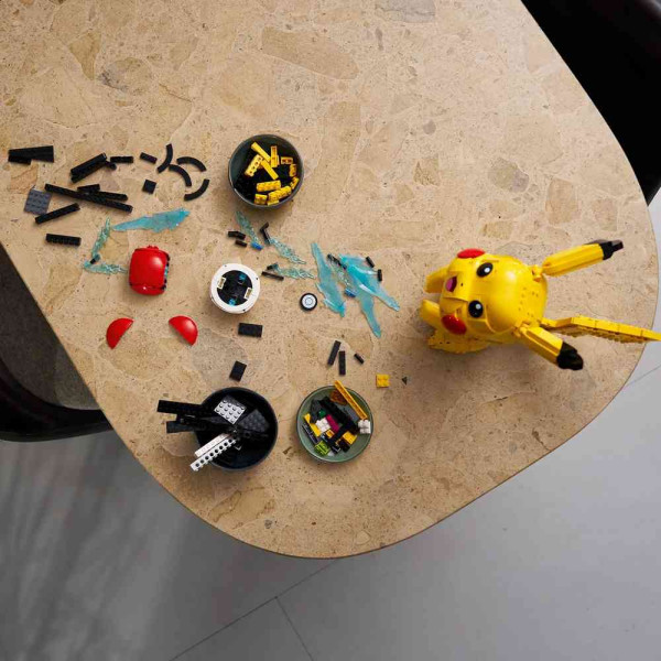 LEGO POKEMON PIKACHU AND POKE BALL 