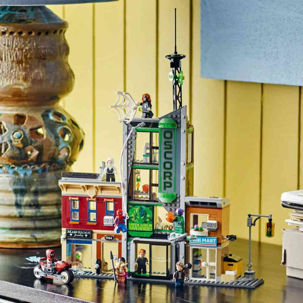LEGO SUPER HEROES SPIDERMAN VS OSCORP 