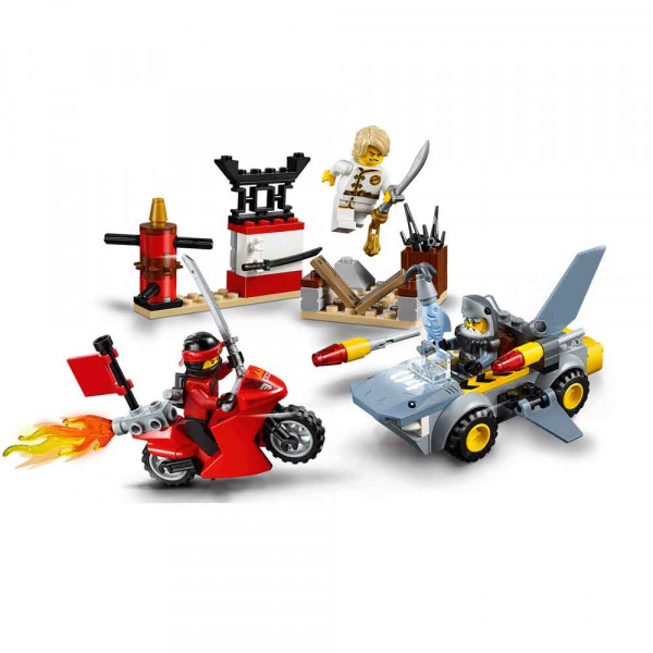 LEGO JUNIORS NINJAGO SHARK ATTACK 