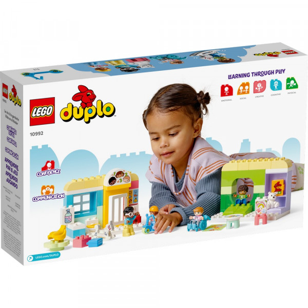 LEGO DUPLO TOWN LIFE AT THE DAY-CARE CENTER 
