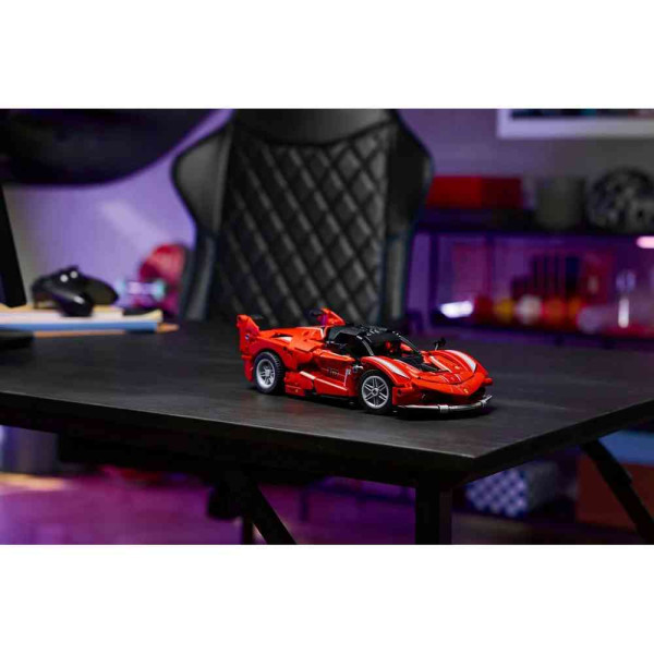 LEGO TECHNIC FERRARI FXX K 