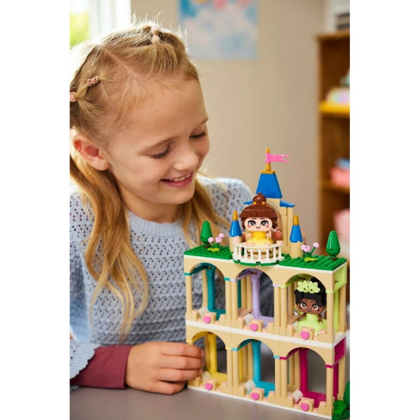 LEGO DISNEY PRINCESS MINI BELLE  AND  TIANA WITH CASTLE 