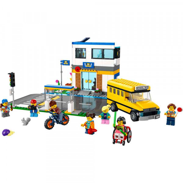 LEGO CITY SCHOOL DAY 