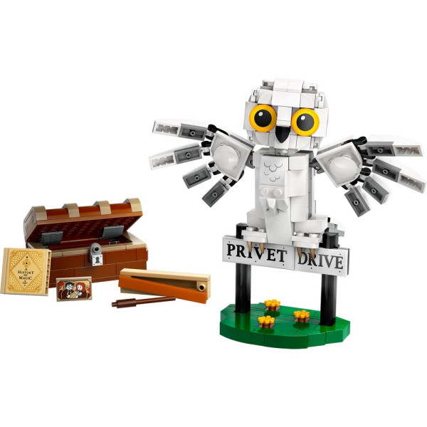 LEGO HARRY POTTER HEDWIG AT 4 PRIVET DRIVE 