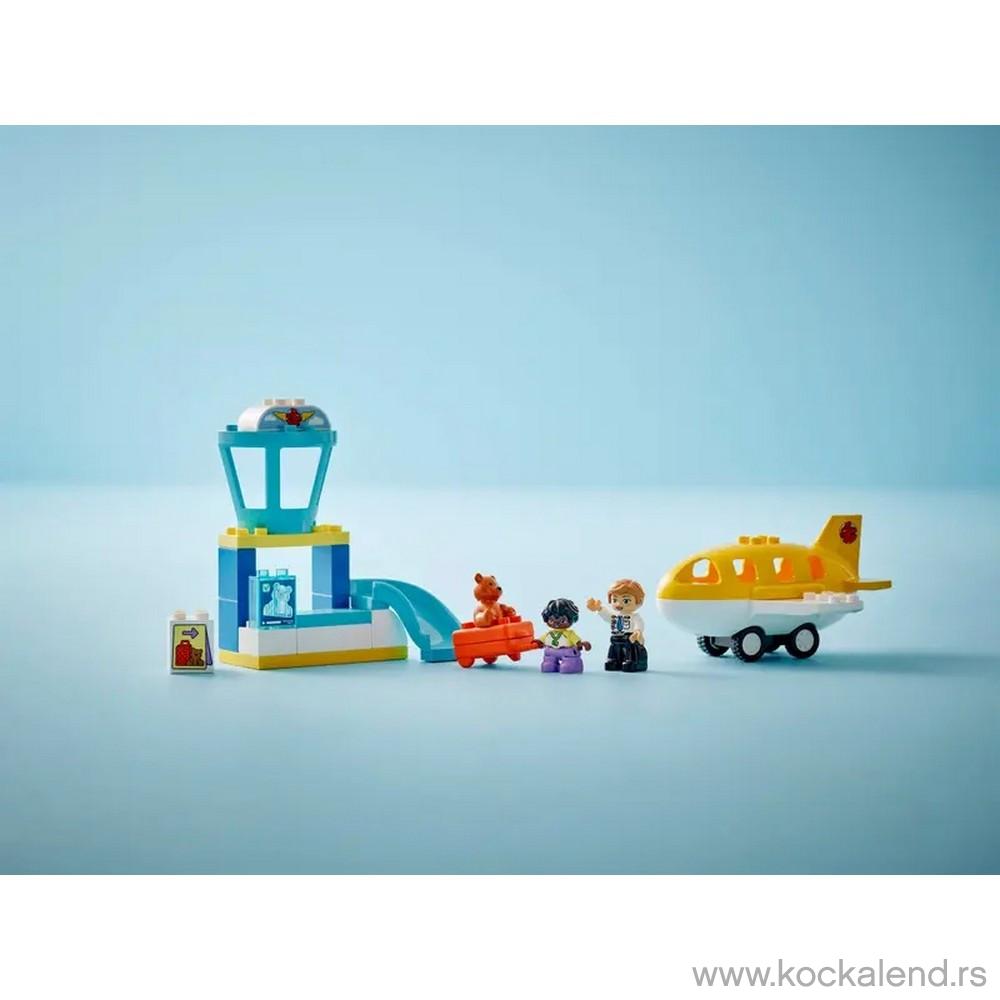 LEGO DUPLO TOWN FIRST TIME AT THE AIRPORT 