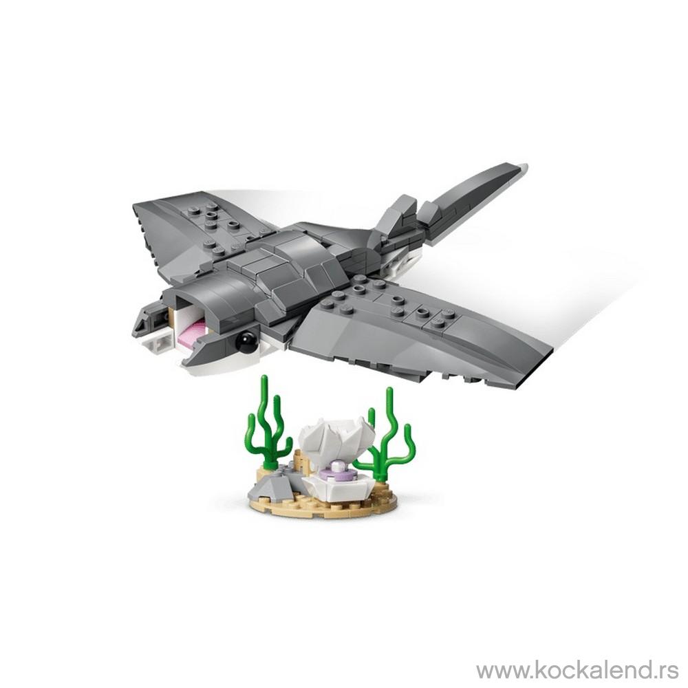 LEGO CREATOR FIERCE SHARK WITH A TREASURE 