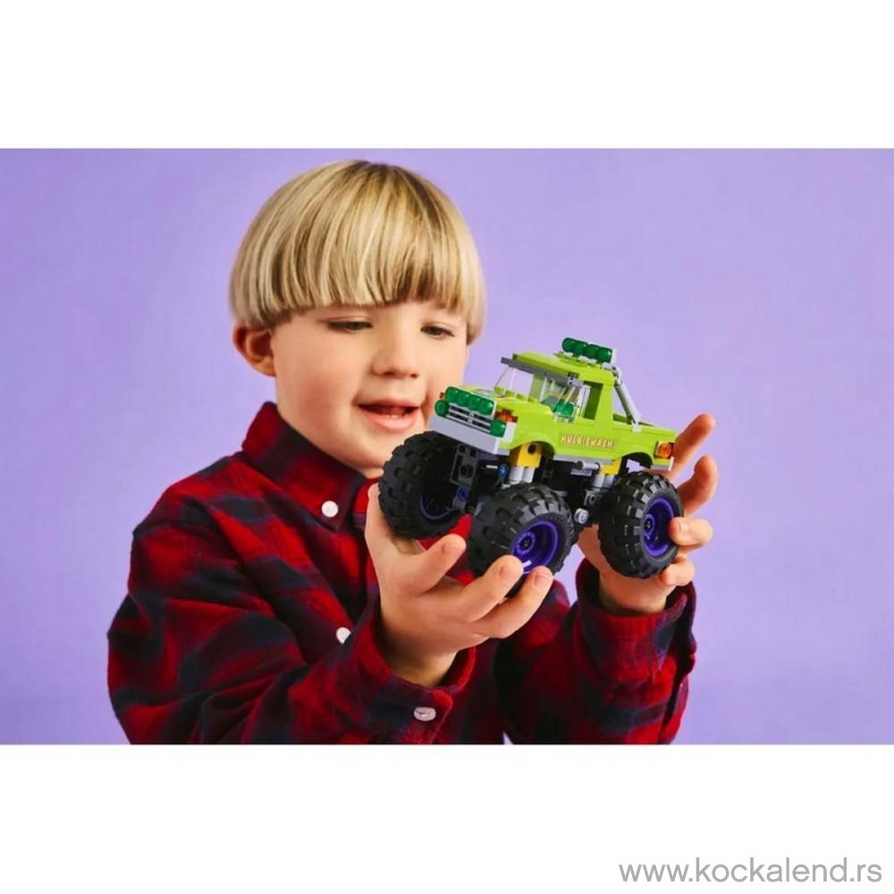 LEGO The Hulk Truck vs. Thanos 
