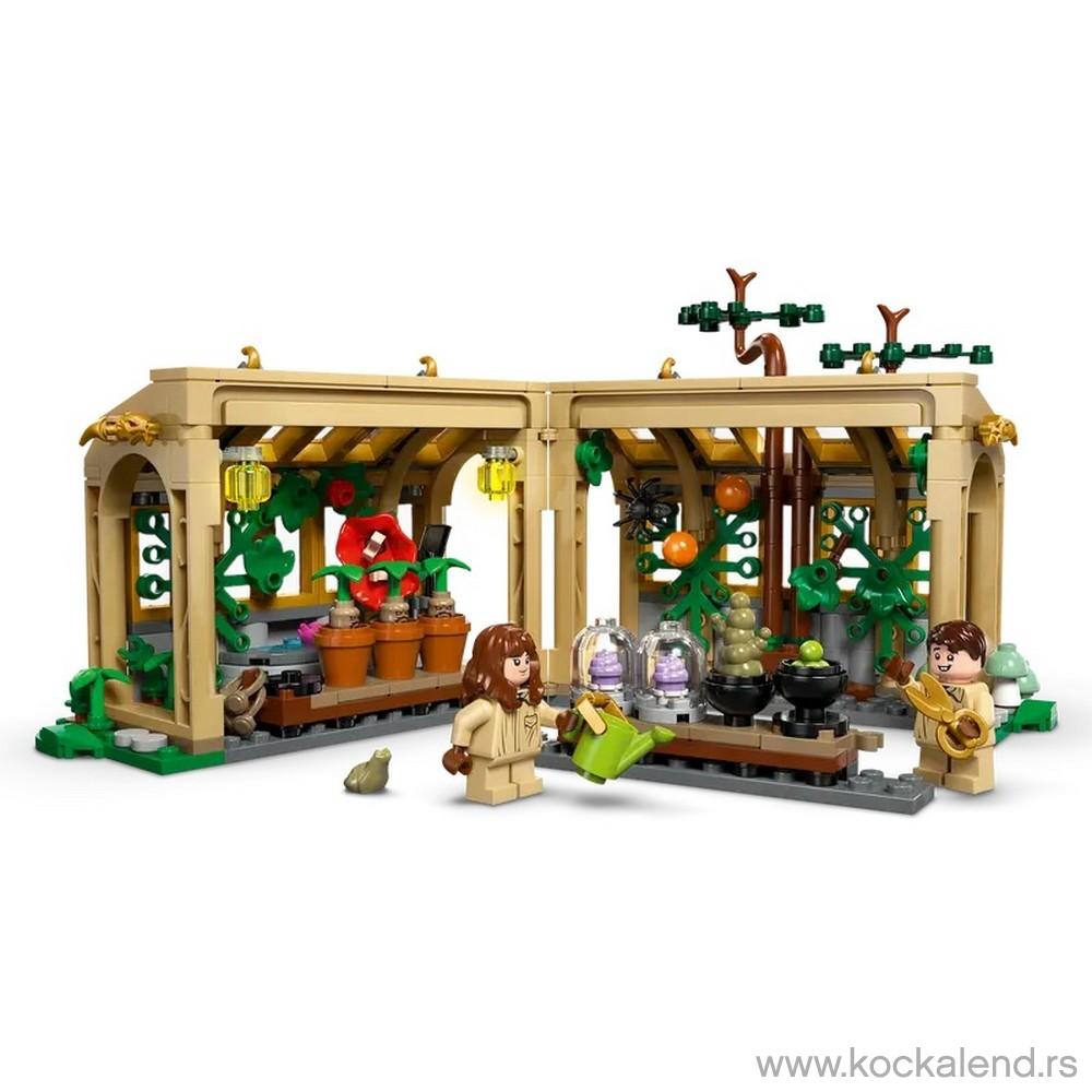 LEGO HARRY POTTER TM HOGWARTS CASTLE: HERBOLOGY CLASS 