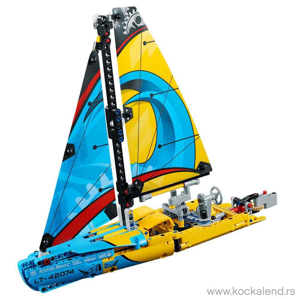 LEGO TECHNIC RACKING YACHT 