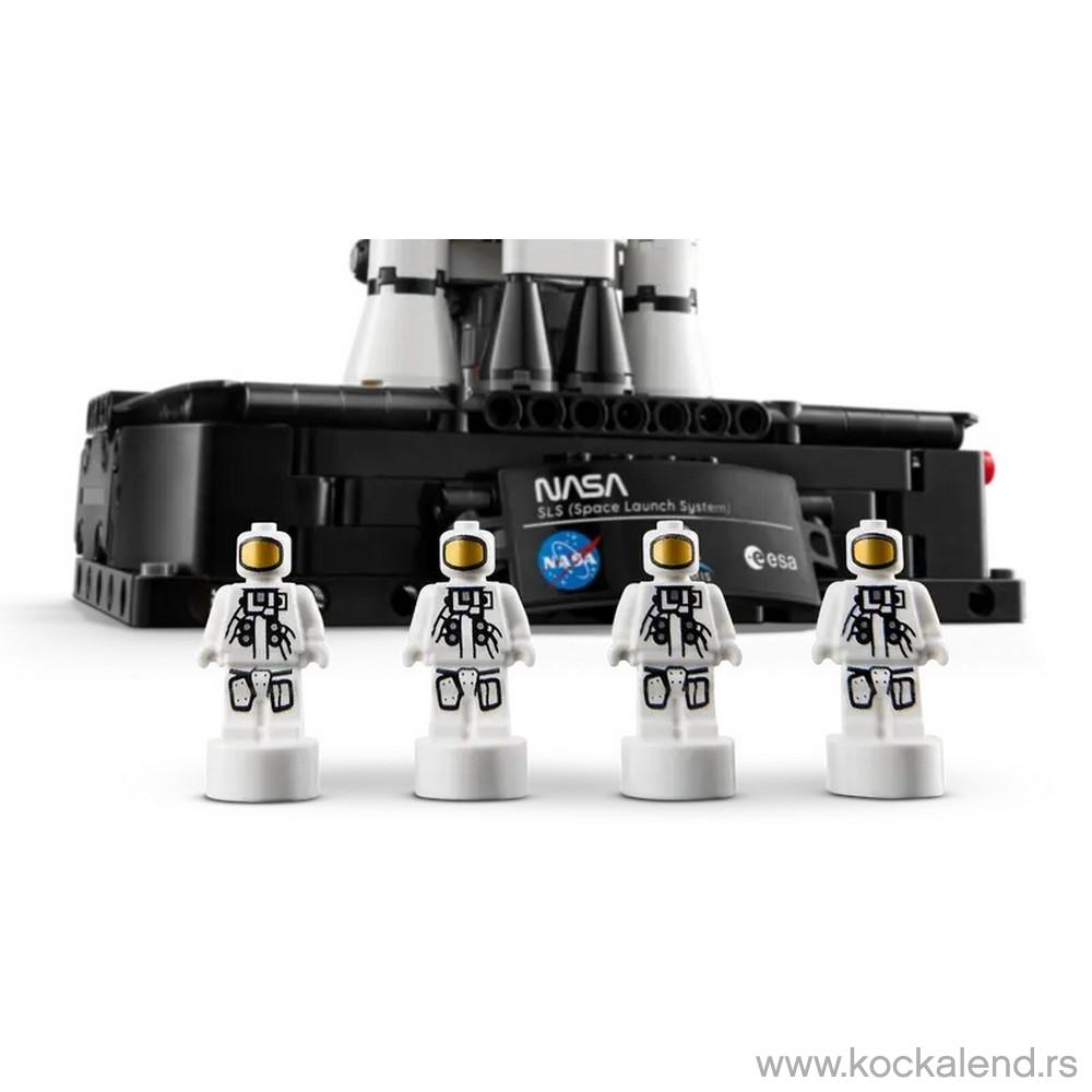LEGO TECHNIC NASA ARTEMIS SPACE LAUNCH SYSTEM 