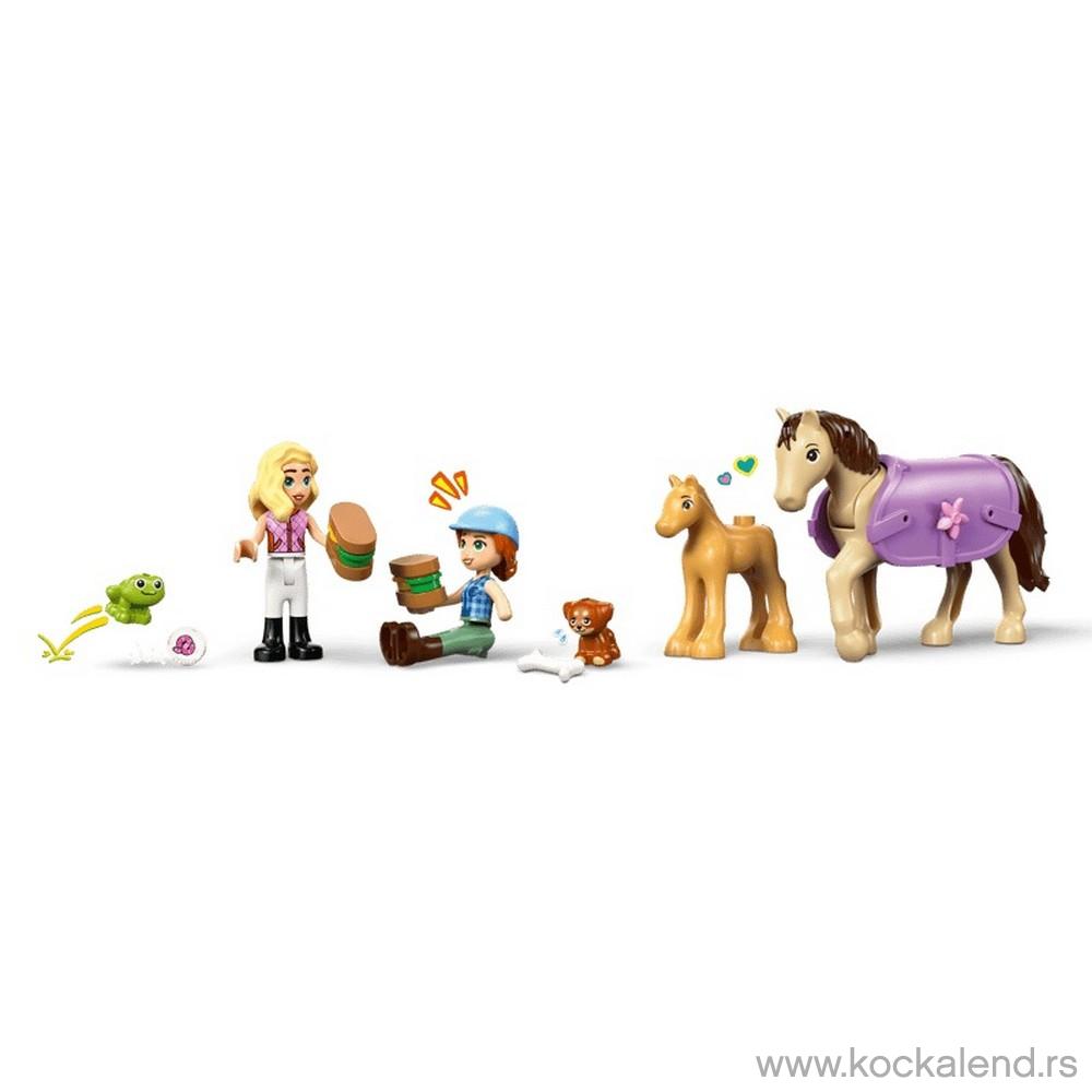 LEGO FRIENDS HORSE  AND  BABY FOAL TRAILER 