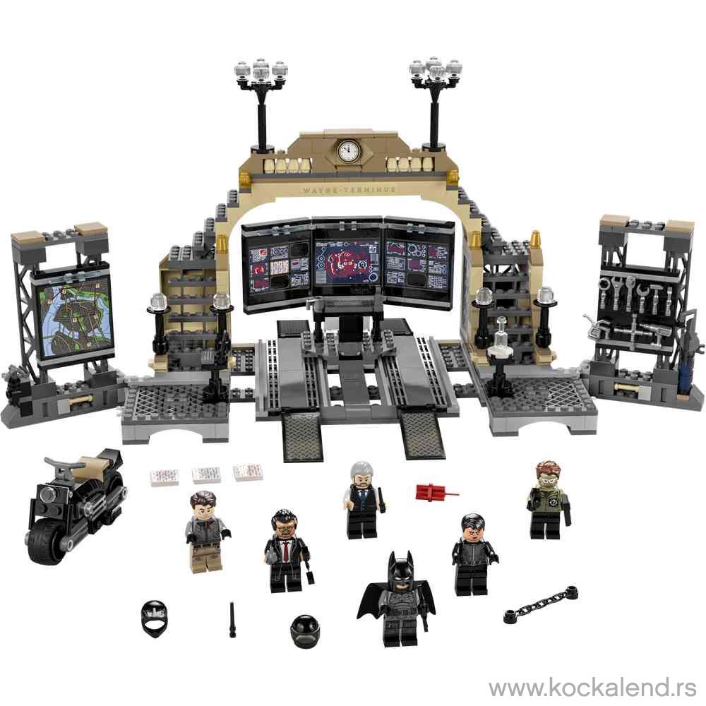 LEGO SUPER HEROES BATCAVE: THE RIDDLER FACE-OFF 