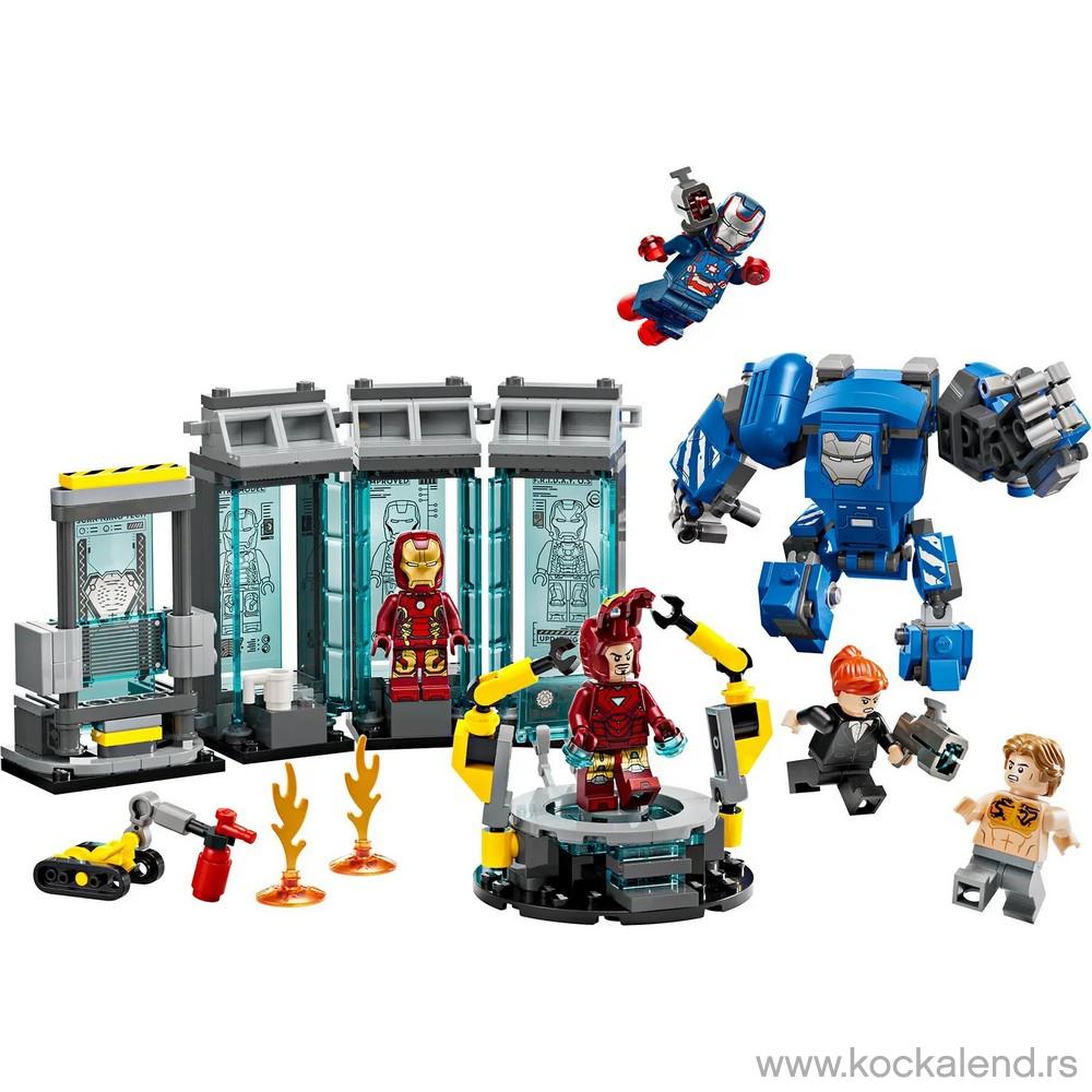 LEGO Iron Man's Laboratory: Hall.. 